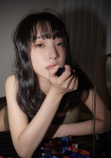 夏目春彩