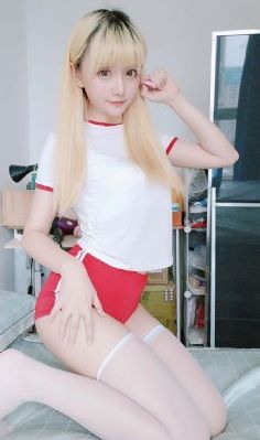 v娘的故事在线