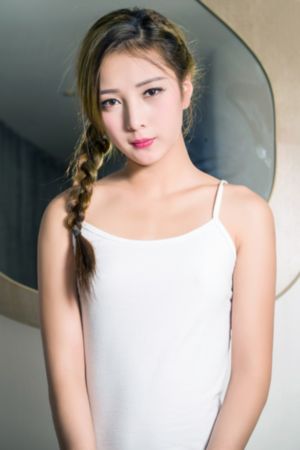 特朗普演讲现场有观众中枪身亡